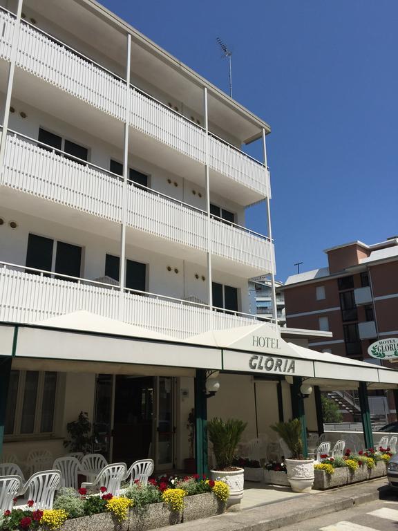 Hotel Gloria Lignano Sabbiadoro Buitenkant foto