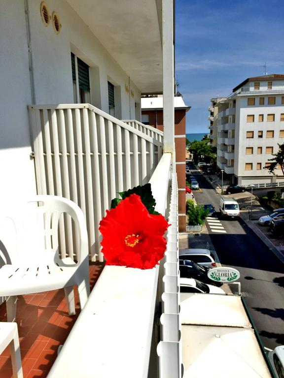 Hotel Gloria Lignano Sabbiadoro Buitenkant foto